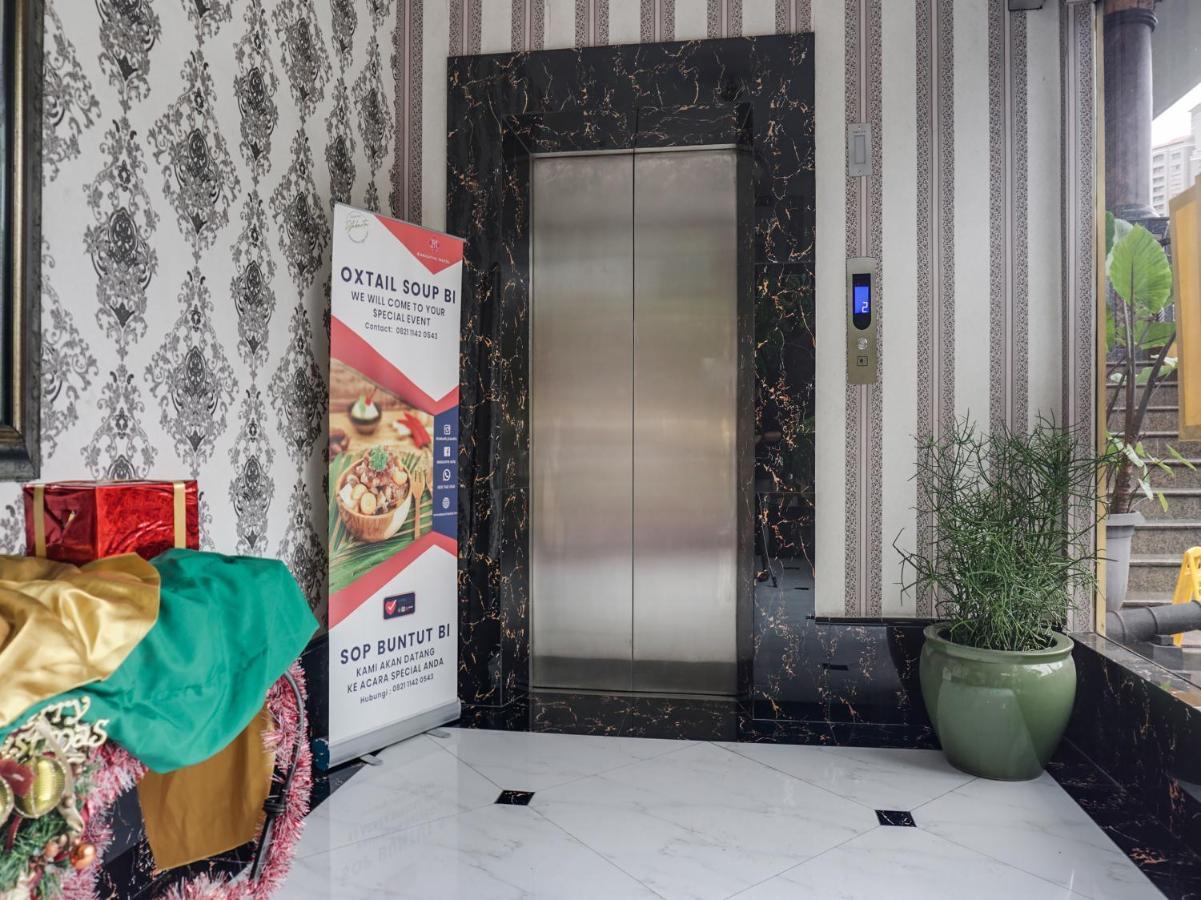 3 Putra Bi Executive Hotel Jakarta Exterior foto